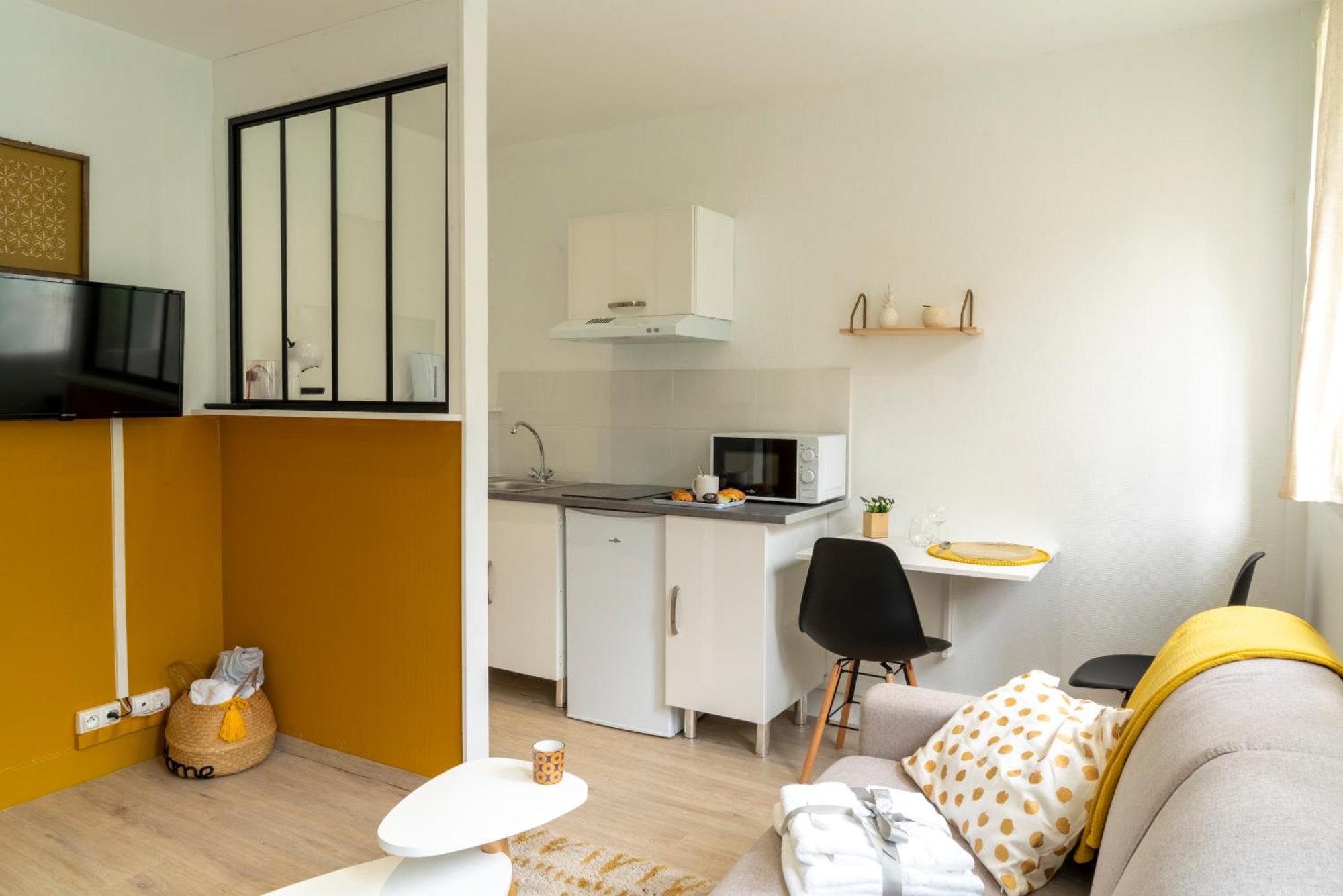 Stockholm- Studio Serenite Avec Jardin Charleville-Mézières Eksteriør bilde