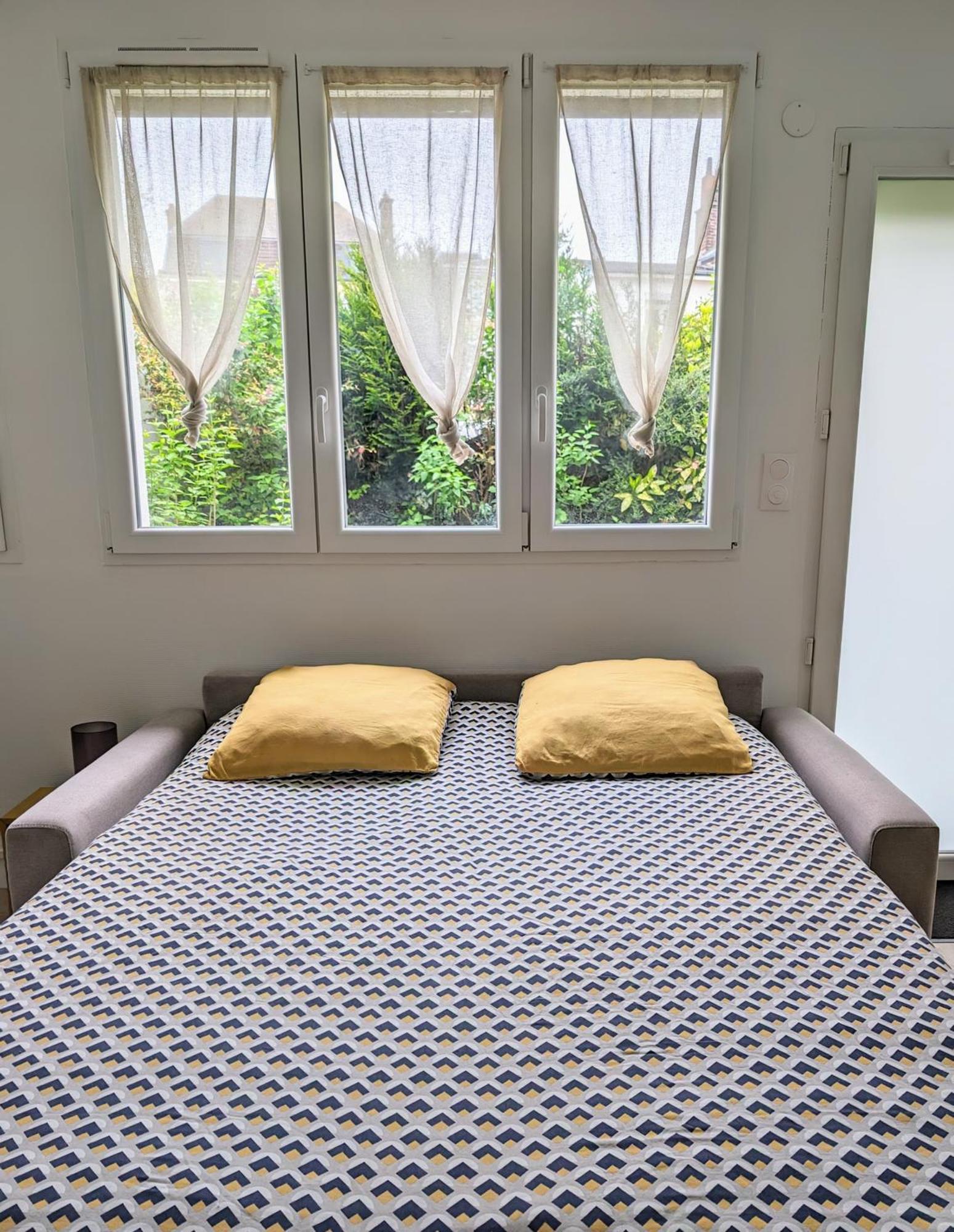Stockholm- Studio Serenite Avec Jardin Charleville-Mézières Eksteriør bilde